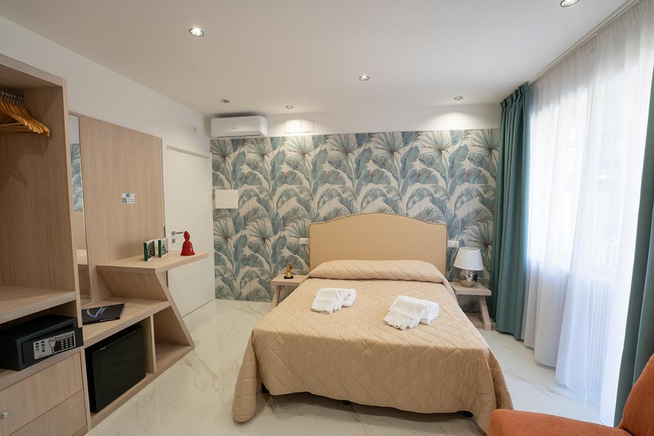 Hotel PC Boutique H Loggia, by ClaPa Group à Naples Extérieur photo